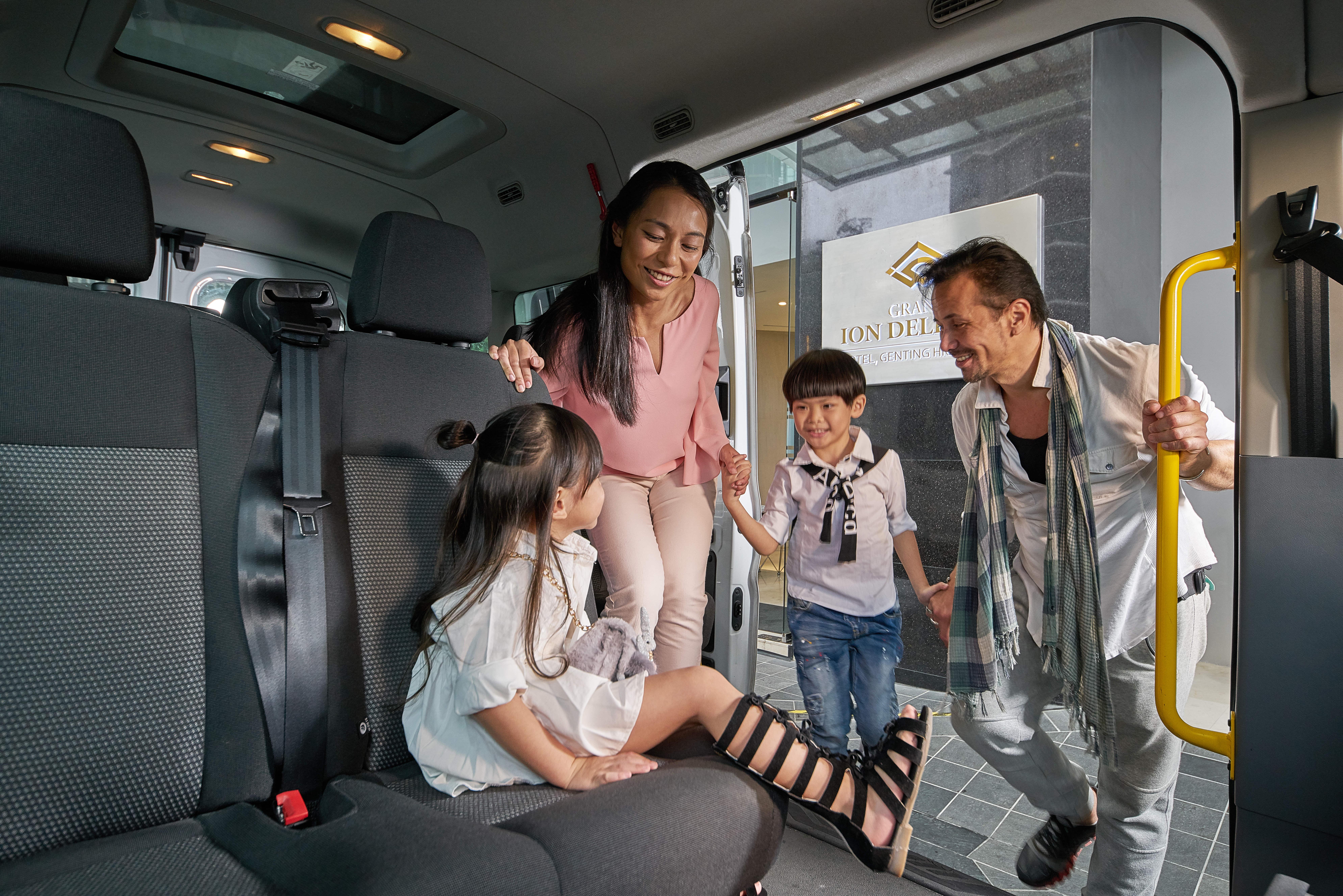 Grand Ion Delemen Hotel Genting Highlands Exterior photo Family boarding the Lion's City
