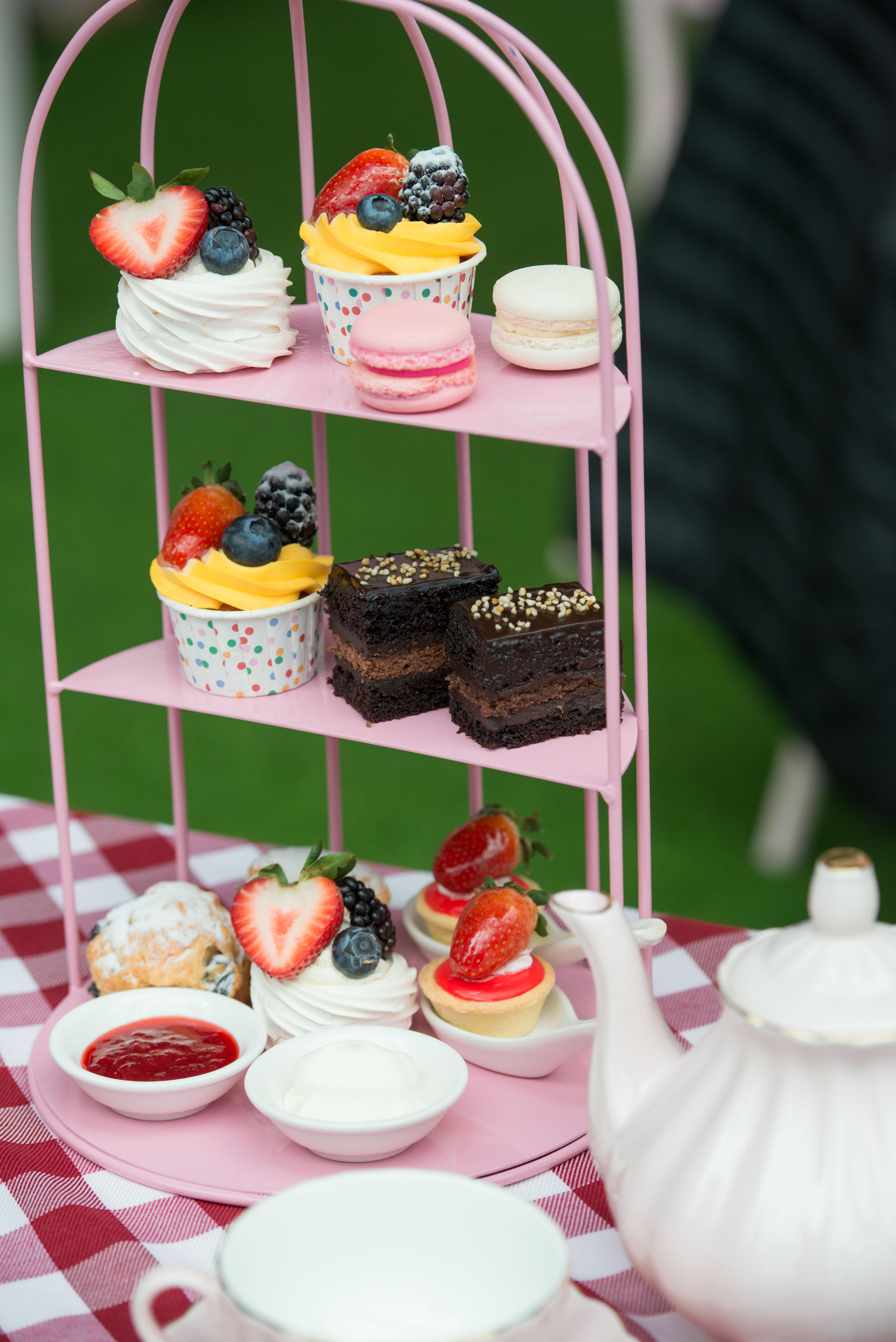 Grand Ion Delemen Hotel Genting Highlands Exterior photo A selection of cakes