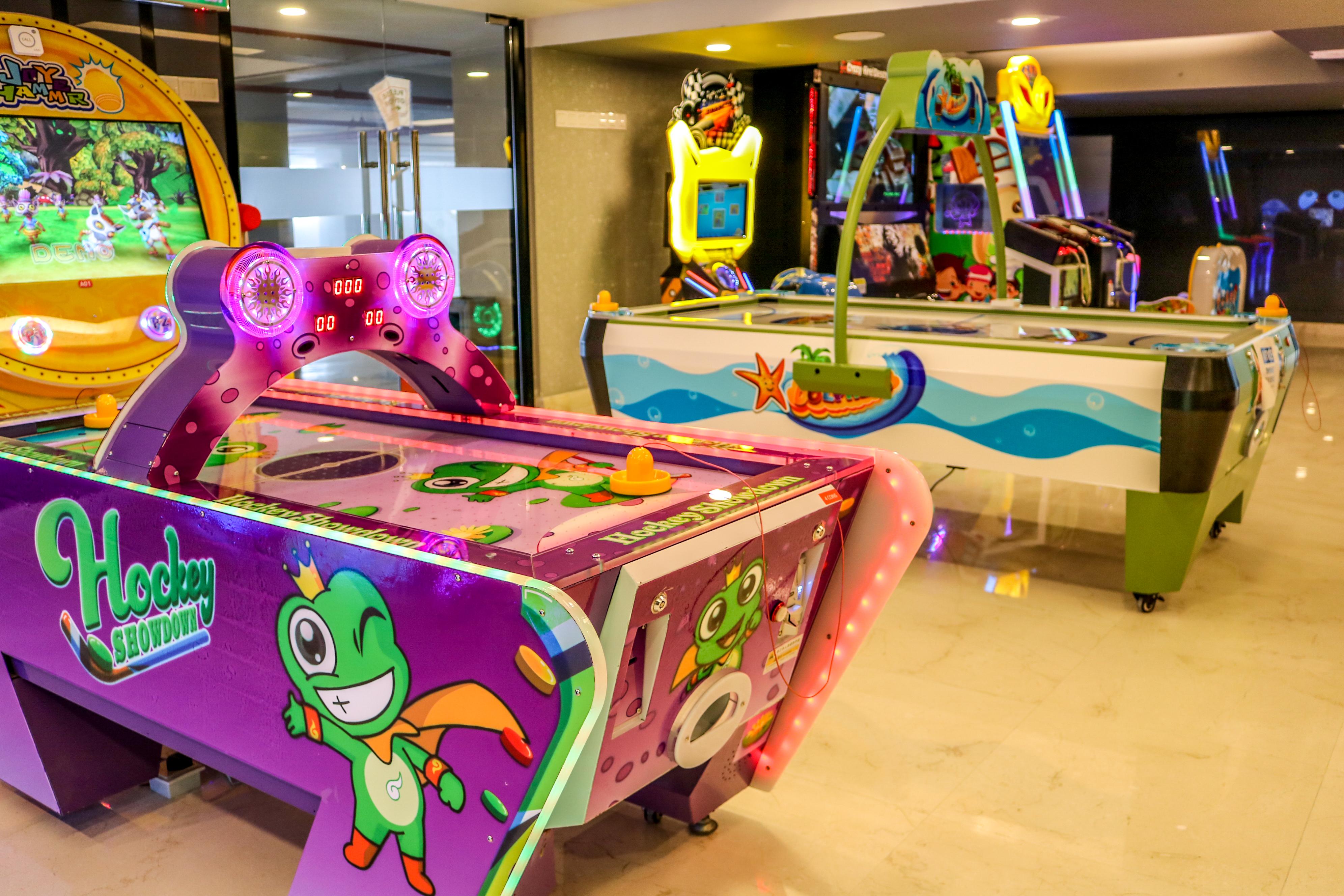 Grand Ion Delemen Hotel Genting Highlands Exterior photo Air hockey table