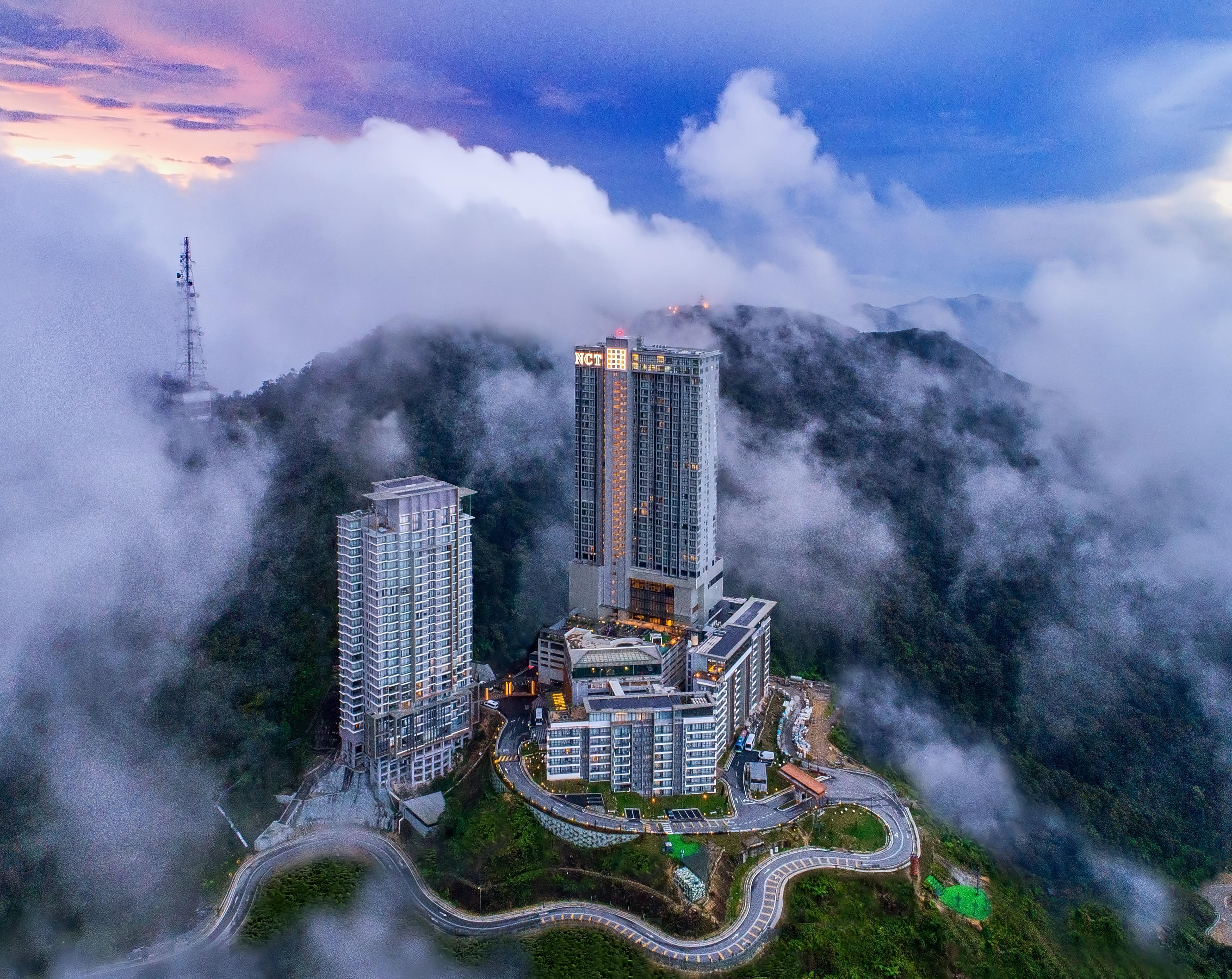 Grand Ion Delemen Hotel Genting Highlands Exterior photo The Peak Residence