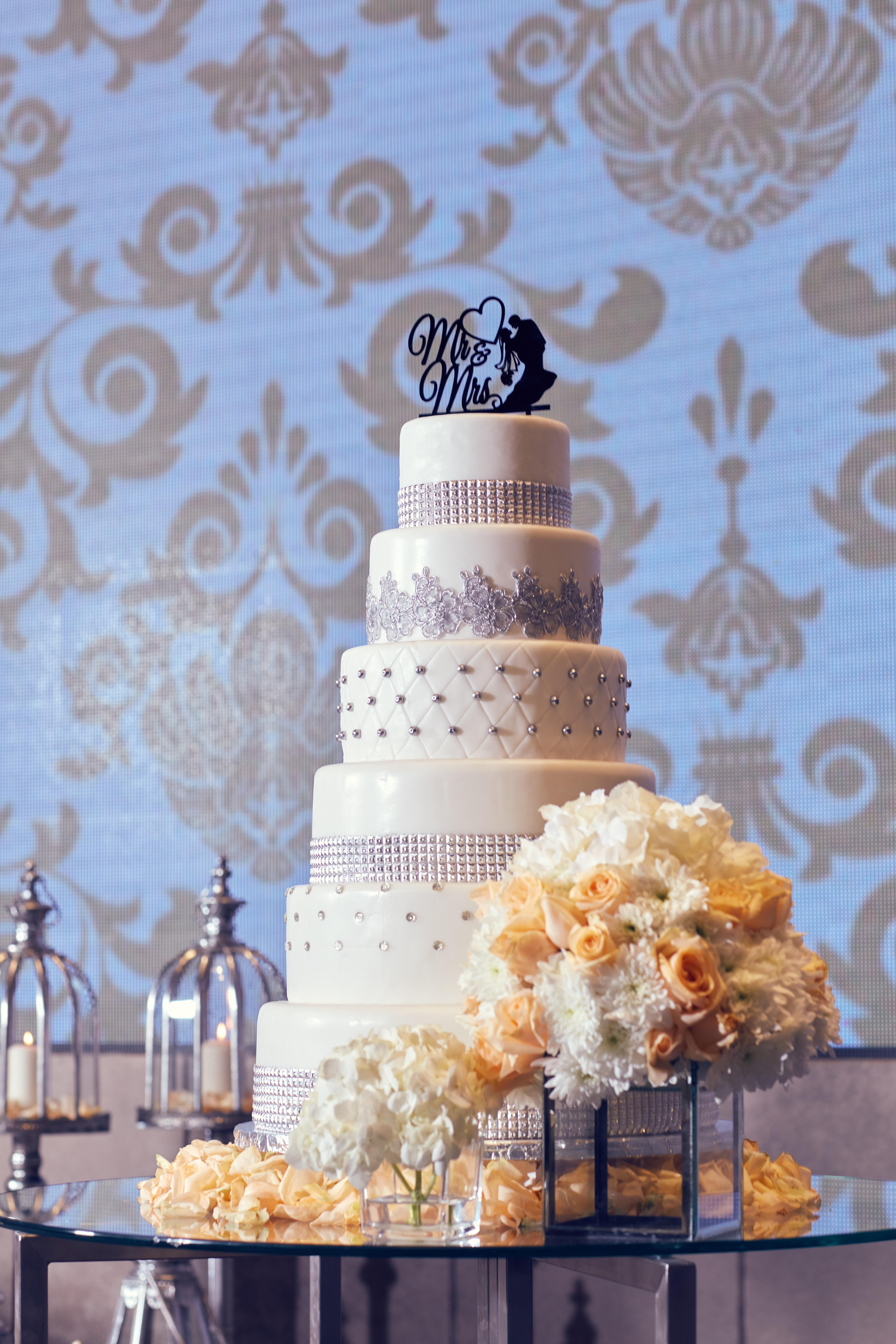 Grand Ion Delemen Hotel Genting Highlands Exterior photo A wedding cake